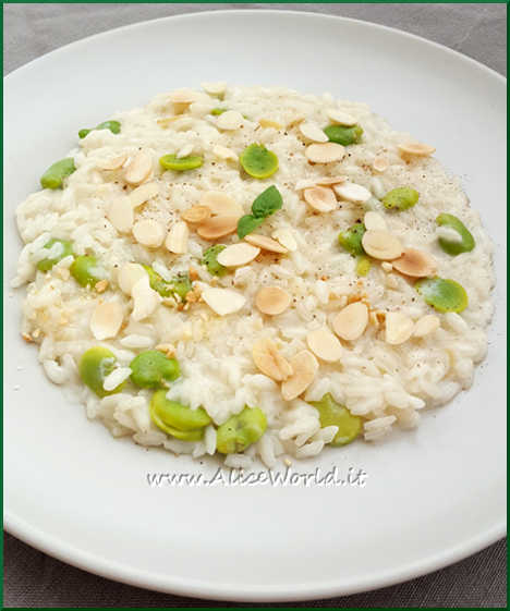 Risotto con fave e latte di mandorla